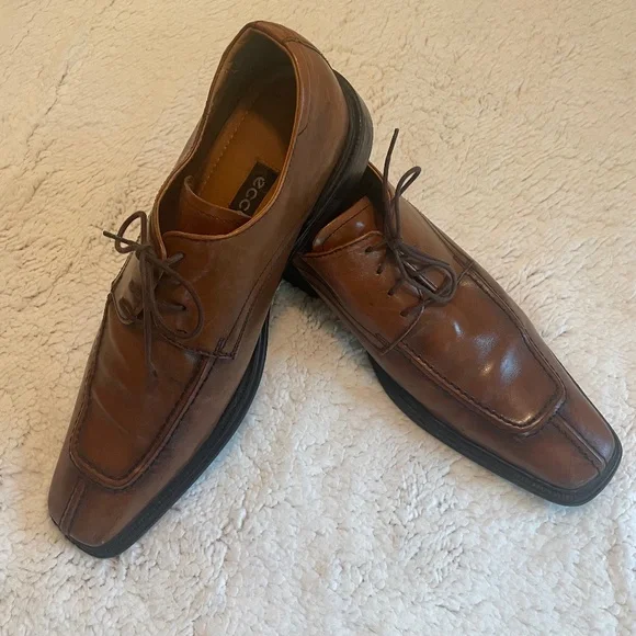 Ecco | Shoes | Ecco Lace Up Oxford Brown Size 5 | Poshmark display picture 2